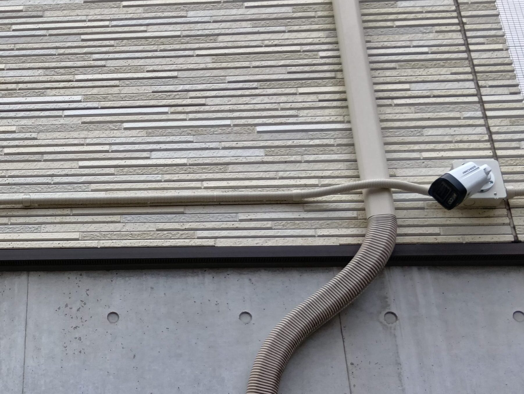 有線接続PoEで安心録画